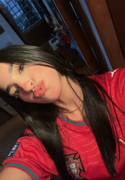 girl on 1on1Chat 1v1 video chat