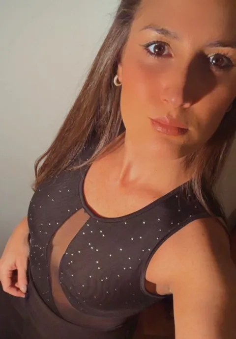 girl on 1on1Chat 1v1 video chat