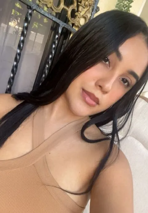 girl on 1on1Chat 1v1 video chat